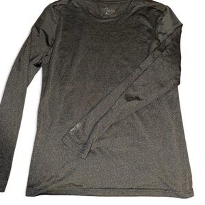 Under scrub shirt / Athletic shirt